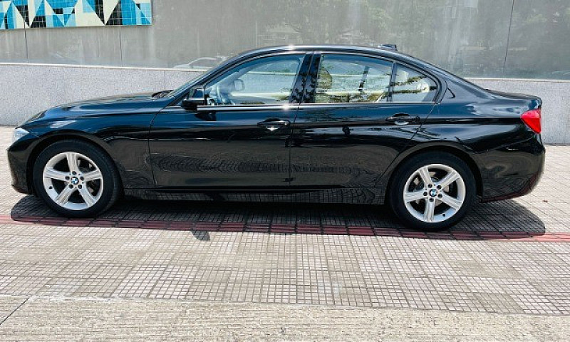 320I A 2.0...
