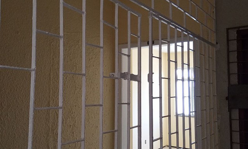 Apartamento R$ 800,0...
