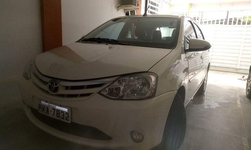 Toyota Etios Xls 1.5...