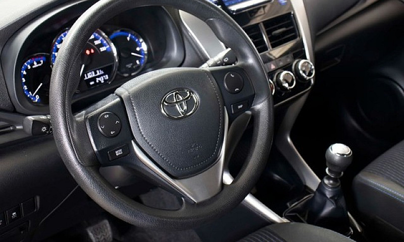 Toyota Yaris Xl 1.3 ...