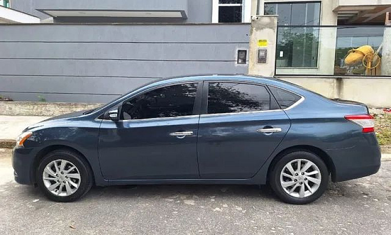 Vendo Nissan Sentra ...