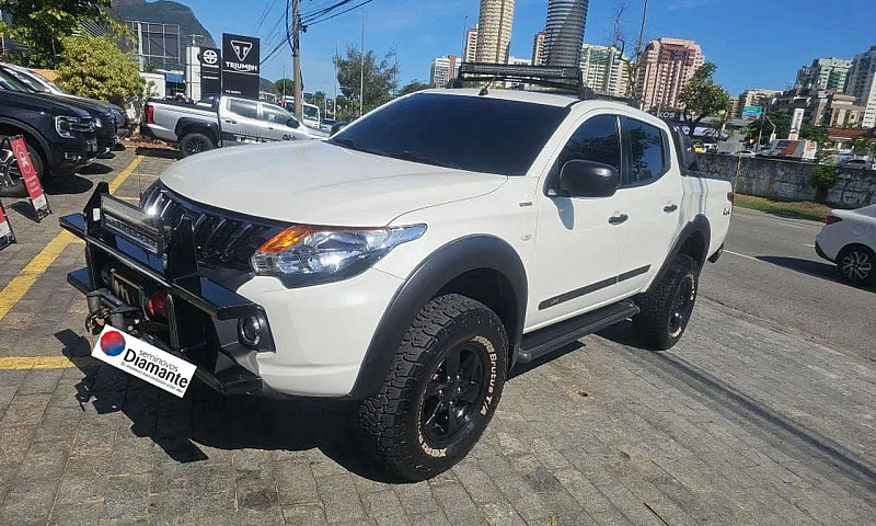 Mitsubishi L200 Tri....