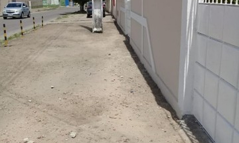Casa Com 3 Dormitóri...
