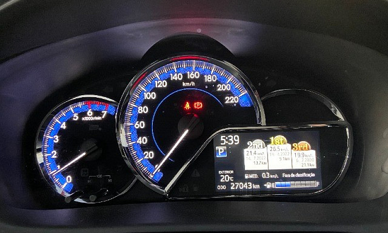 Toyota Yaris Xway Co...