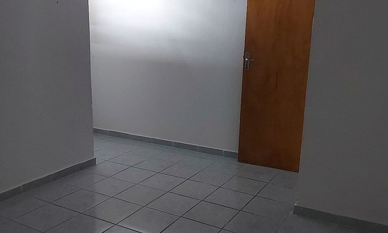 Aluga-Se Apartamento...