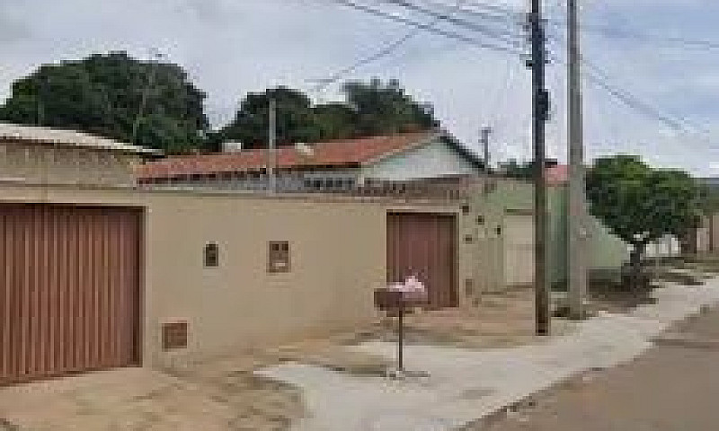 Casa Com Barracão 32...