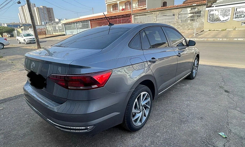 Volkswagen Virtus Hi...