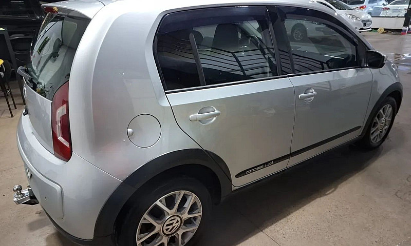 Volkswagen Up! Cross...
