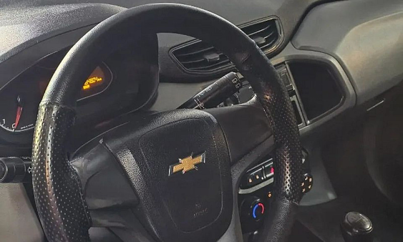 Chevrolet Onix Hatch...