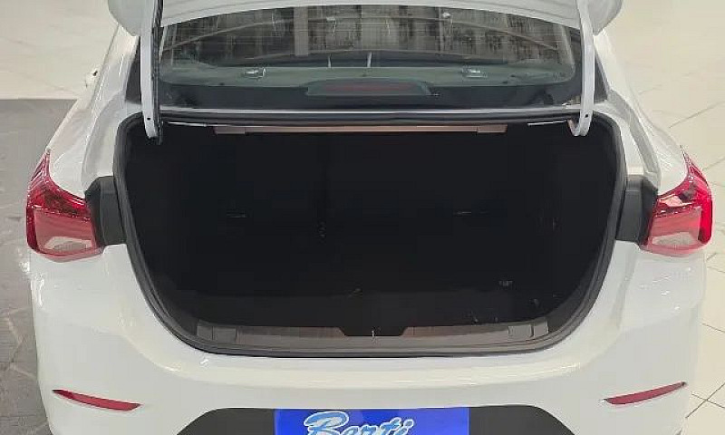 Chevrolet Onix Plus ...