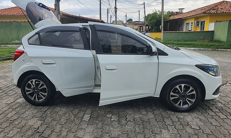 Chevrolet Onix Hatch...