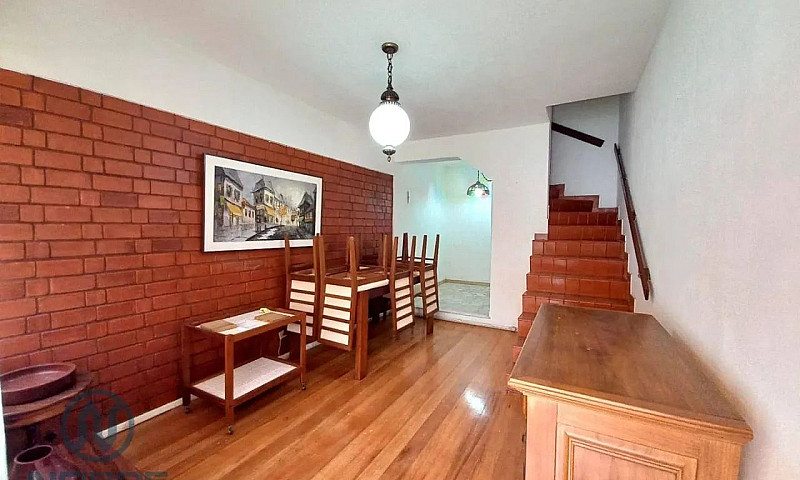 Casa Com 2 Dormitóri...