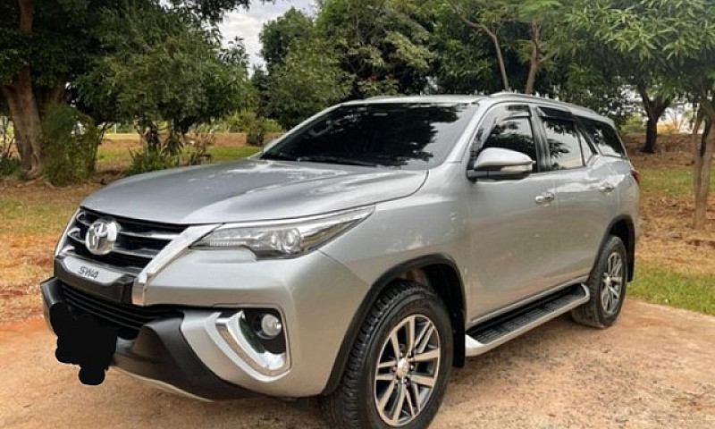 Toyota Hilux Sw4 Srx...