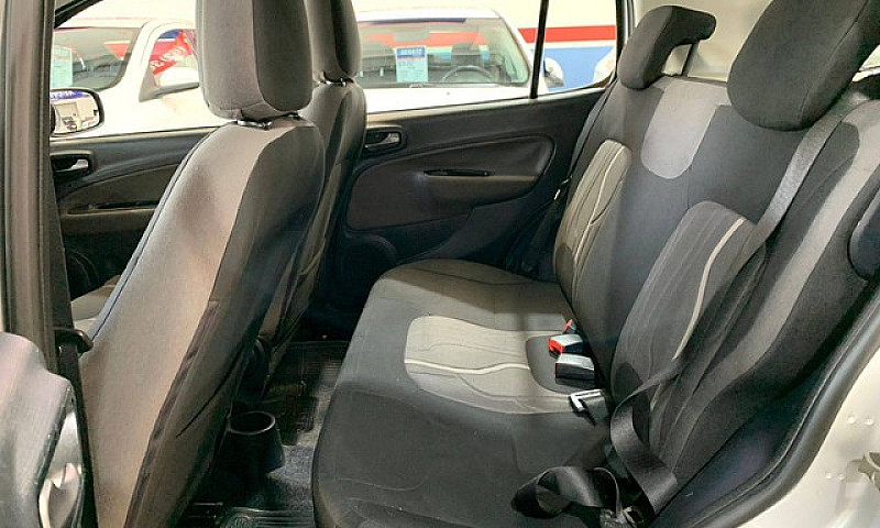 Fiat Uno 2014/2015 1...