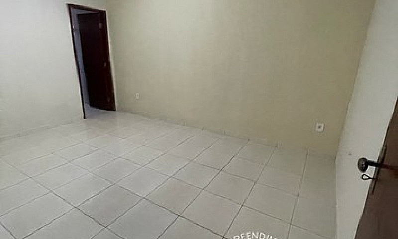 Alugo Casa 2 Quartos...