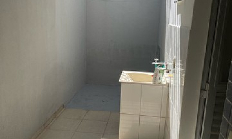Alugo Casa Em Condom...