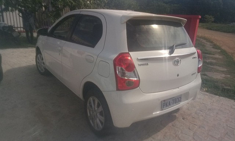 Toyota Etios Xls 1.5...