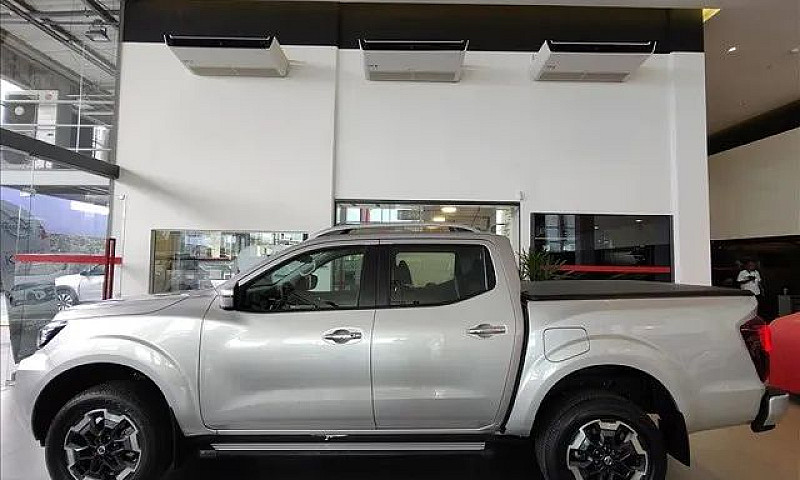 Nissan Frontier 2.3 ...
