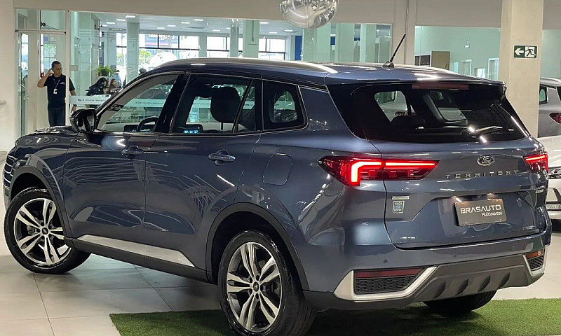 Ford Territory Titan...