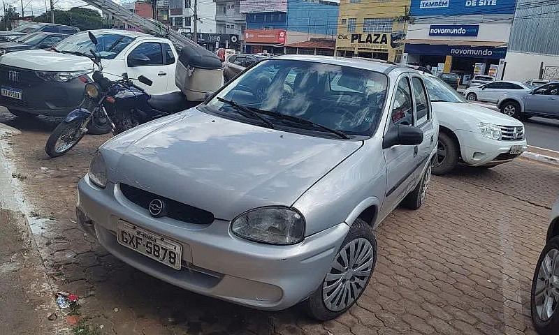 Chevrolet Corsa Sed....