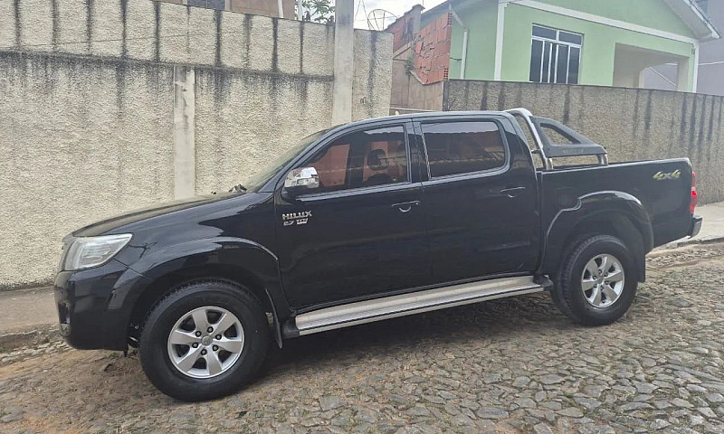 Hillux Cd Srv 4X4 20...