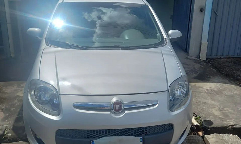 Fiat Palio Essence 1...