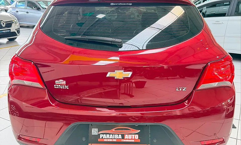 Chevrolet Onix Hatch...