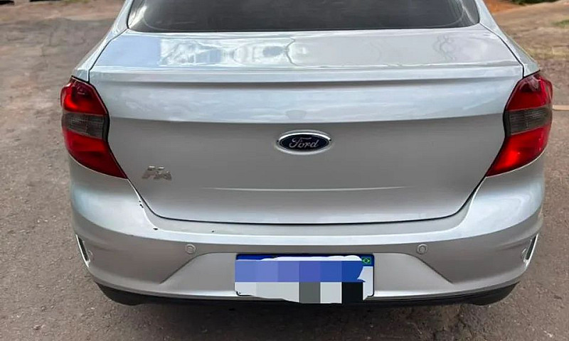 Ford Ka+ Sedan 1.0 T...