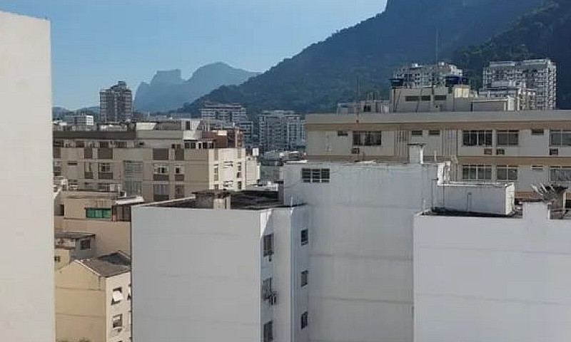 Praia Botafogo. Quit...