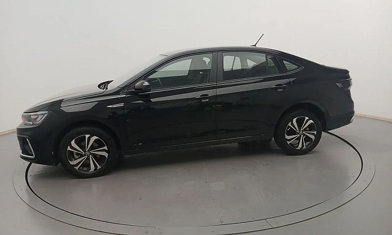 Volkswagen Virtus Co...