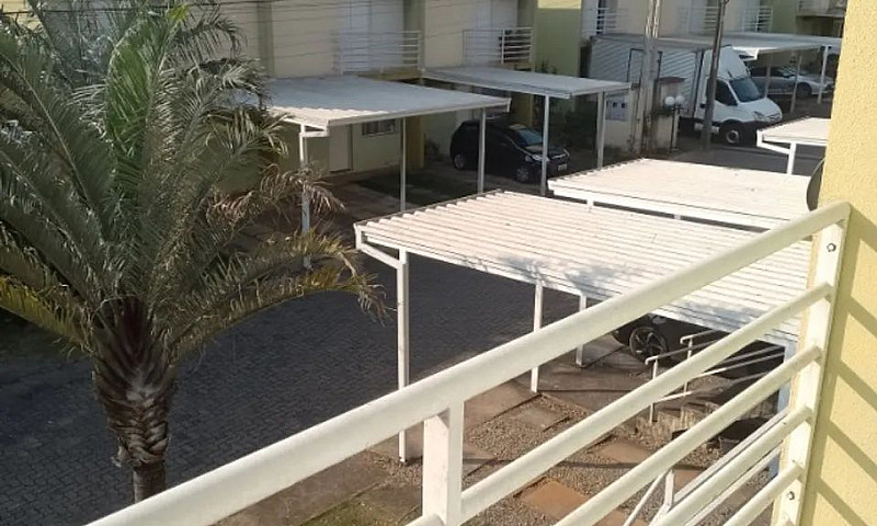 Casa Em Condomínio E...