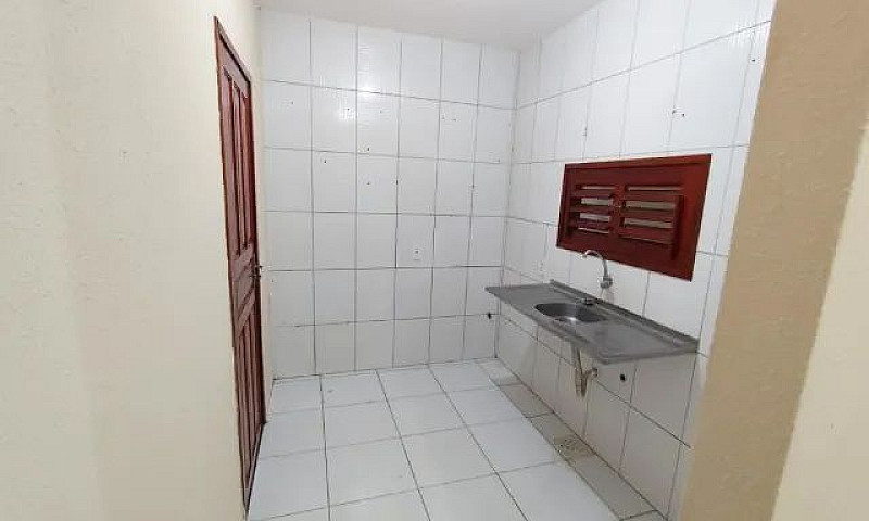 Casa Com 2 Quartos E...