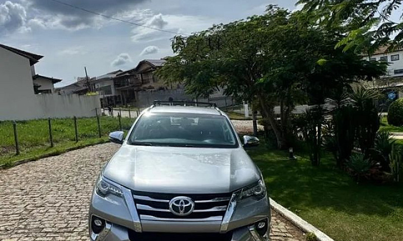 Toyota Hilux Sw4 Srx...