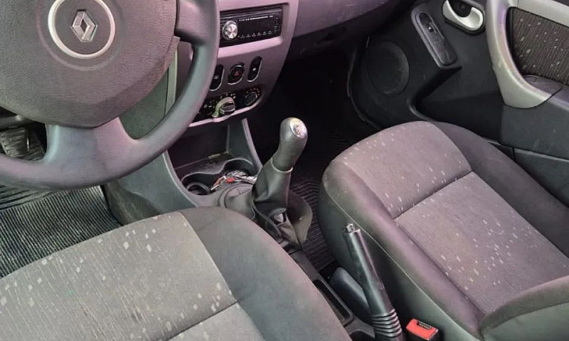 Renault Logan Expres...