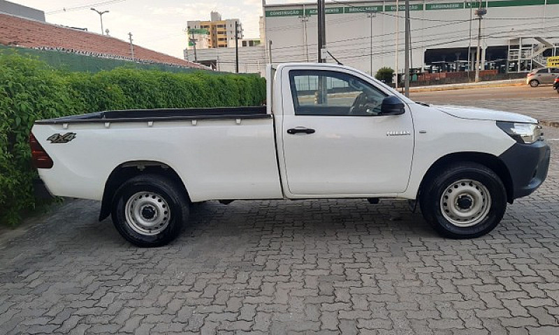 Hilux Cs Cabine Simp...