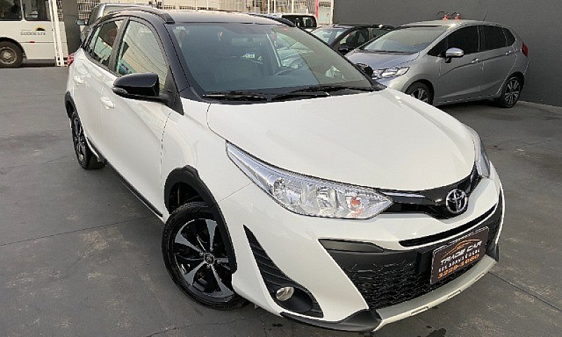 Toyota Yaris Xway Co...