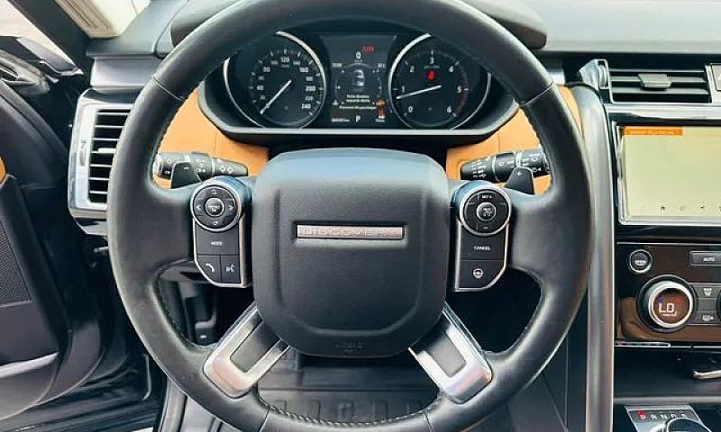 Land Rover Discovery...