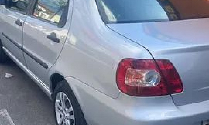 Fiat Siena 2008...