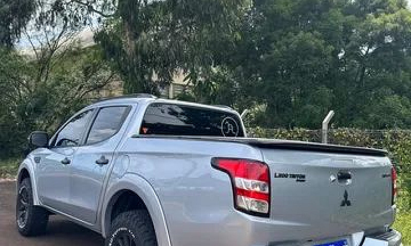Mitsubishi L200 Trit...