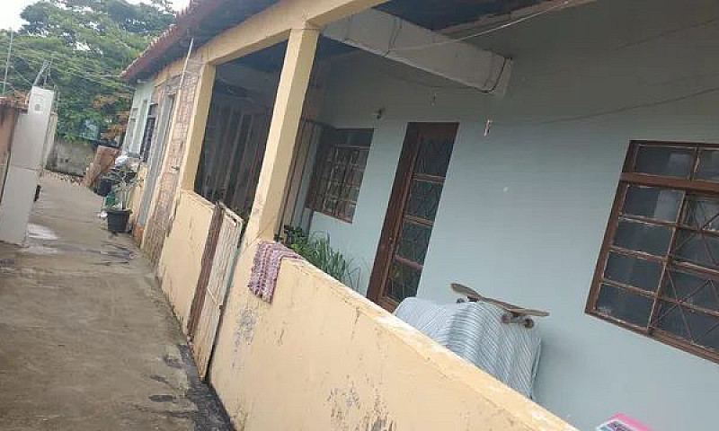 Sobrado. 4 Casas Ind...