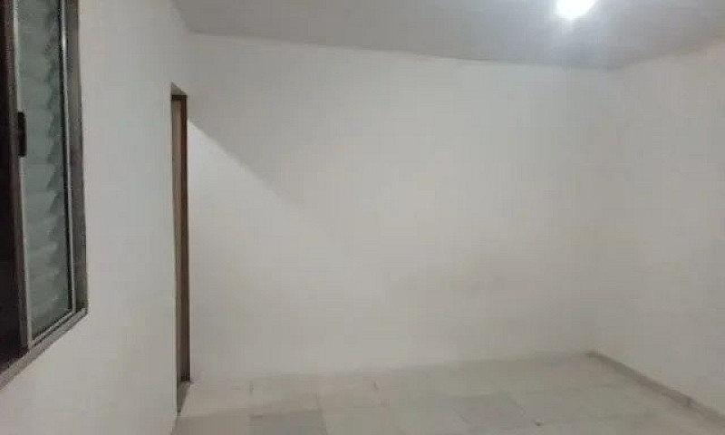 Aluga-Se 4 Cômodos I...