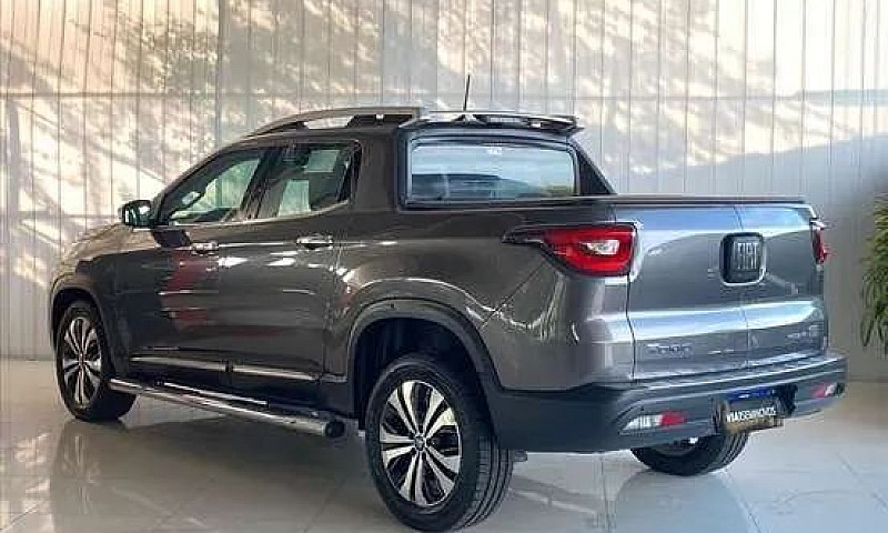 Fiat Toro Volcano 2....