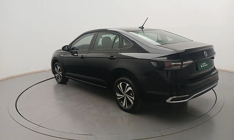 Volkswagen Virtus Co...