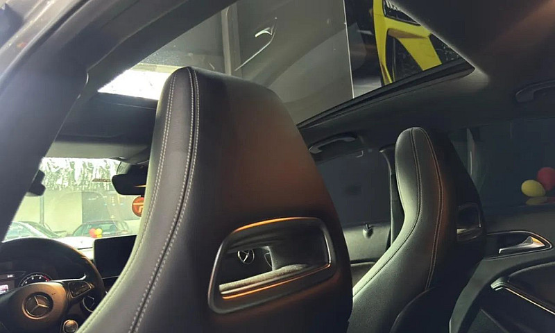Mercedes-Benz A-200 ...