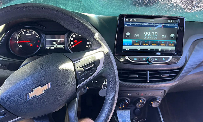 Chevrolet Onix Hatch...