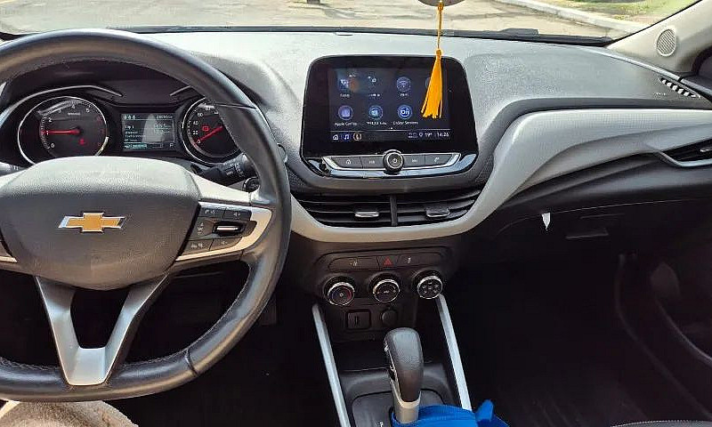 Chevrolet Onix Hatch...