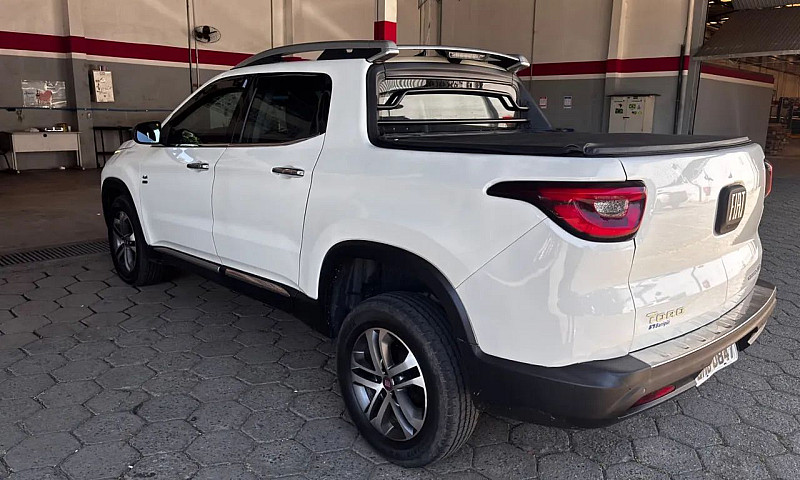Fiat Toro Volcano 2....