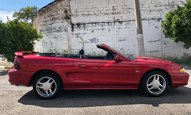 Ford 1995 95 Mustang...