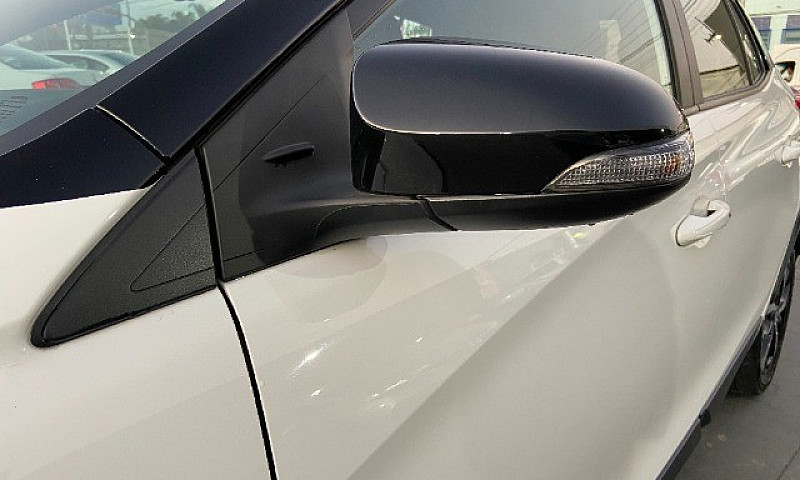 Toyota Yaris Xway Co...