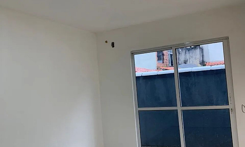 Alugo Casa Condomíni...